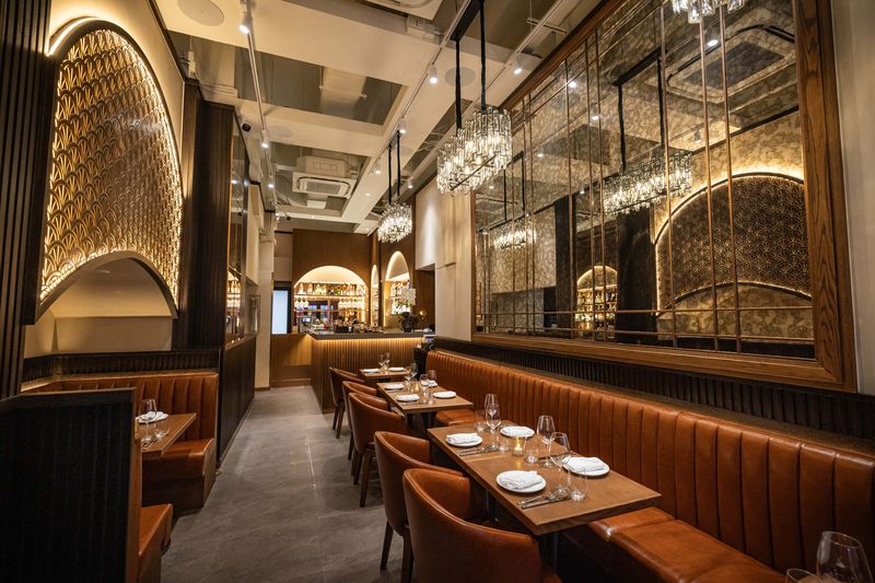 Bar & Lounge - Omnia Restaurant